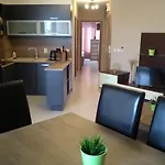 In Complex Panorama شقة