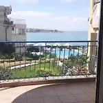 شقة In Complex Panorama