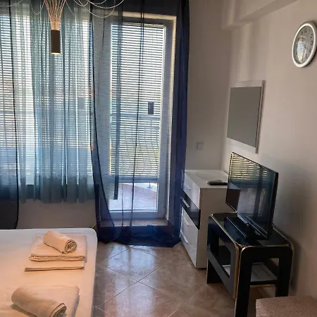 In Complex Panorama Daire