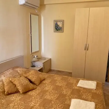 아파트 In Complex Panorama