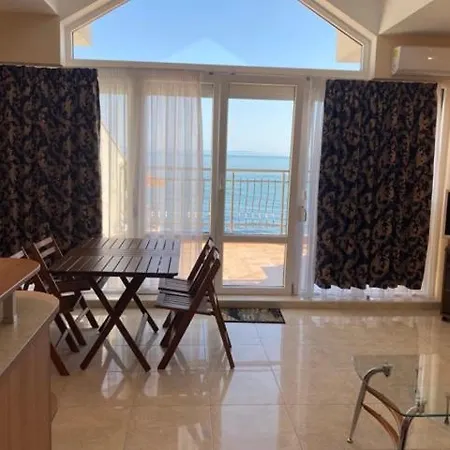 아파트 In Complex Panorama *