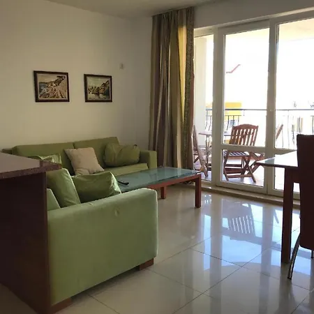 아파트 In Complex Panorama *