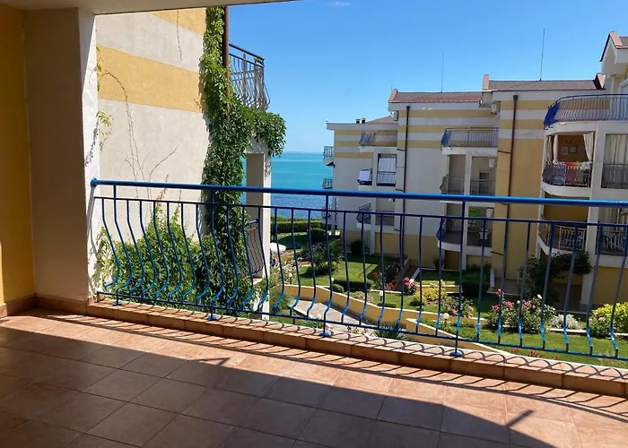 Lägenhet In Complex Panorama *