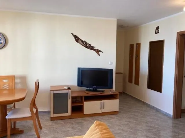 Apartment In Complex Panorama *