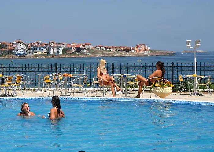 Apartment In Complex Panorama