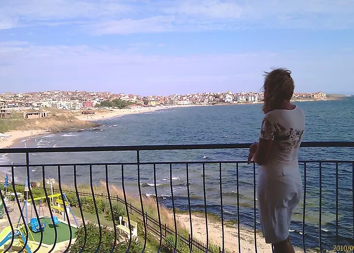 Apartment In Complex Panorama